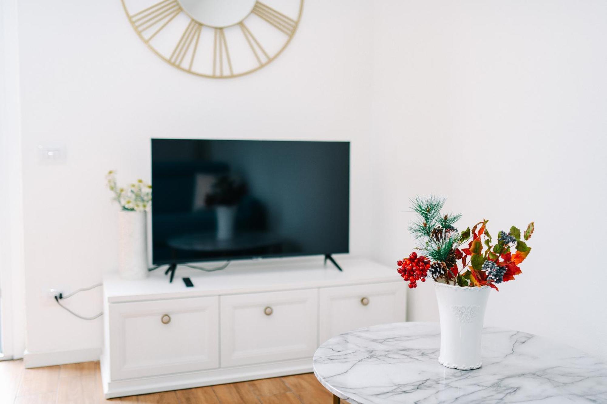 Lora Rose Suite ,Free Parking, Self Check In,2 Como Exteriör bild