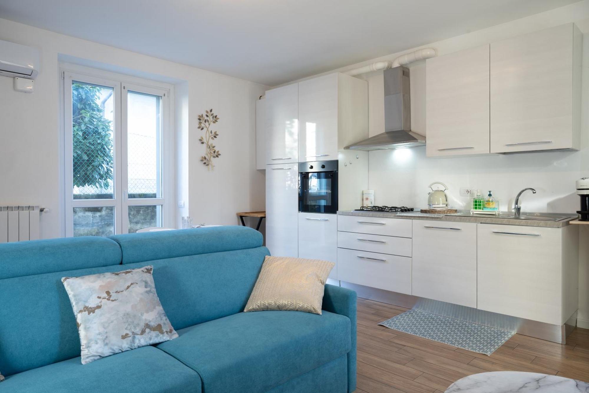 Lora Rose Suite ,Free Parking, Self Check In,2 Como Exteriör bild
