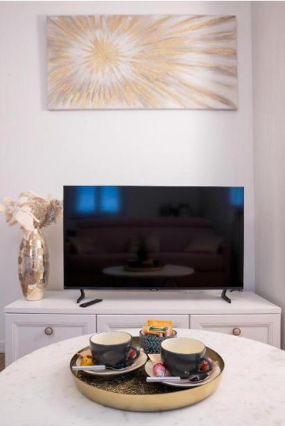 Lora Rose Suite ,Free Parking, Self Check In,2 Como Exteriör bild