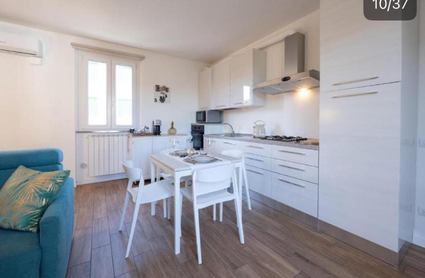 Lora Rose Suite ,Free Parking, Self Check In,2 Como Exteriör bild
